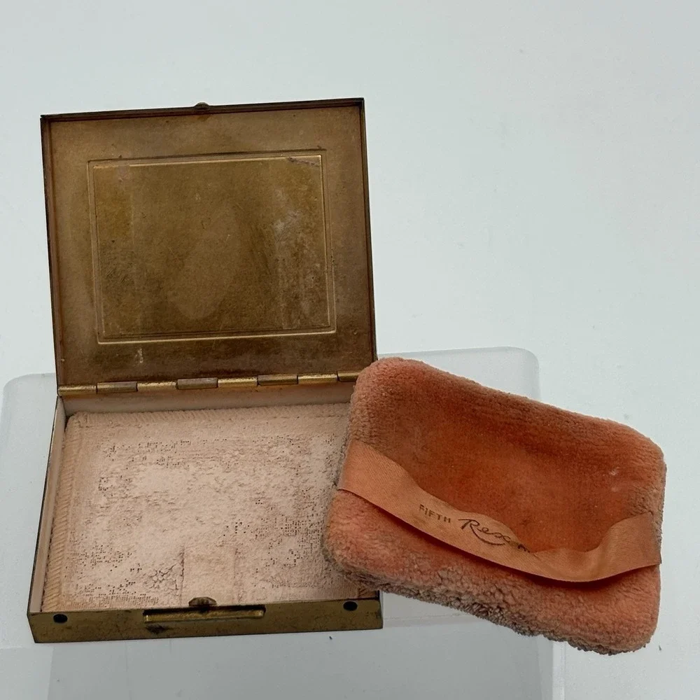 Vintage Fifth Avenue Rex Square Compact Mother of Pearl Black Enamel Made‎ USA